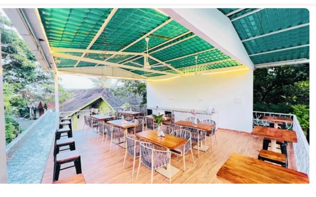 Rooftop Dining Area
